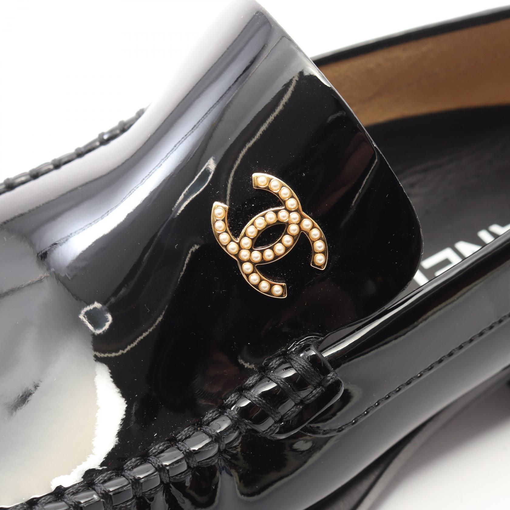 CHANEL COCO Mark Loafers Shoes Patent leather Black Used Women