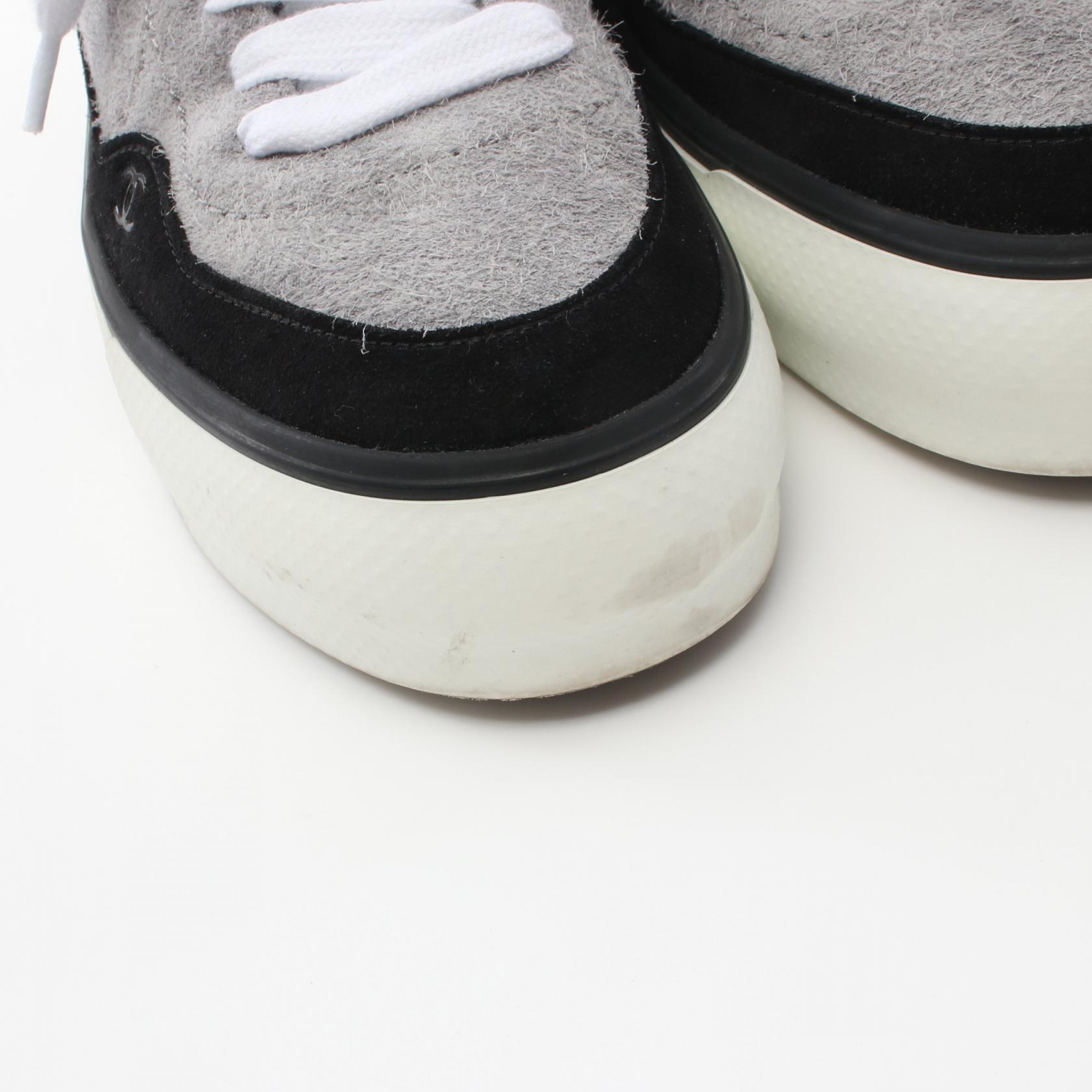 CHANEL スニーカー G45210 CHANEL sneakers shoes G45210 Suede Gray Black Used Women