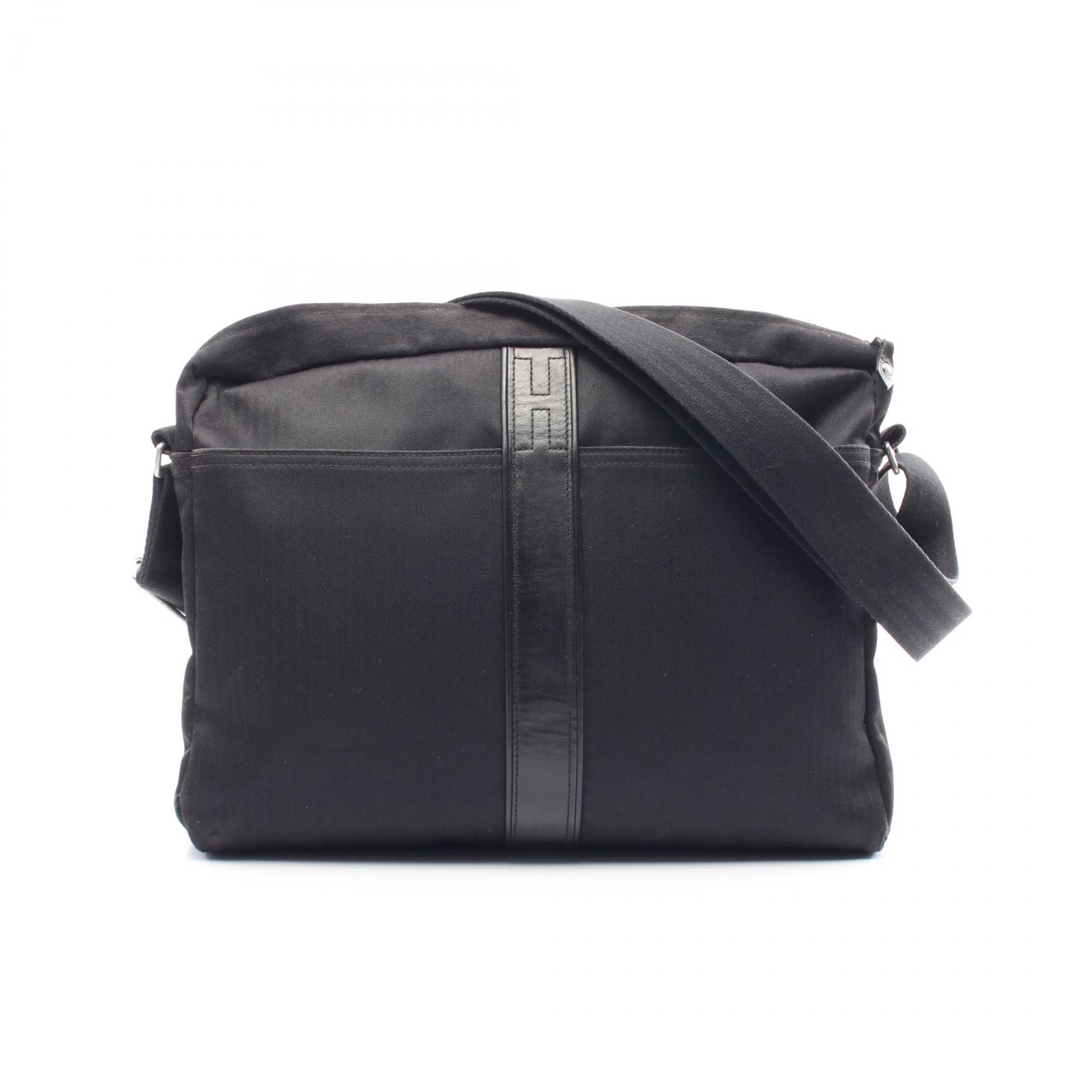 HERMES アカプルコ バサスMM ナイロン ショルダーバッグ ブラック HERMES Acapulco Basas MM crossbody Shoulder Bag canvas leather