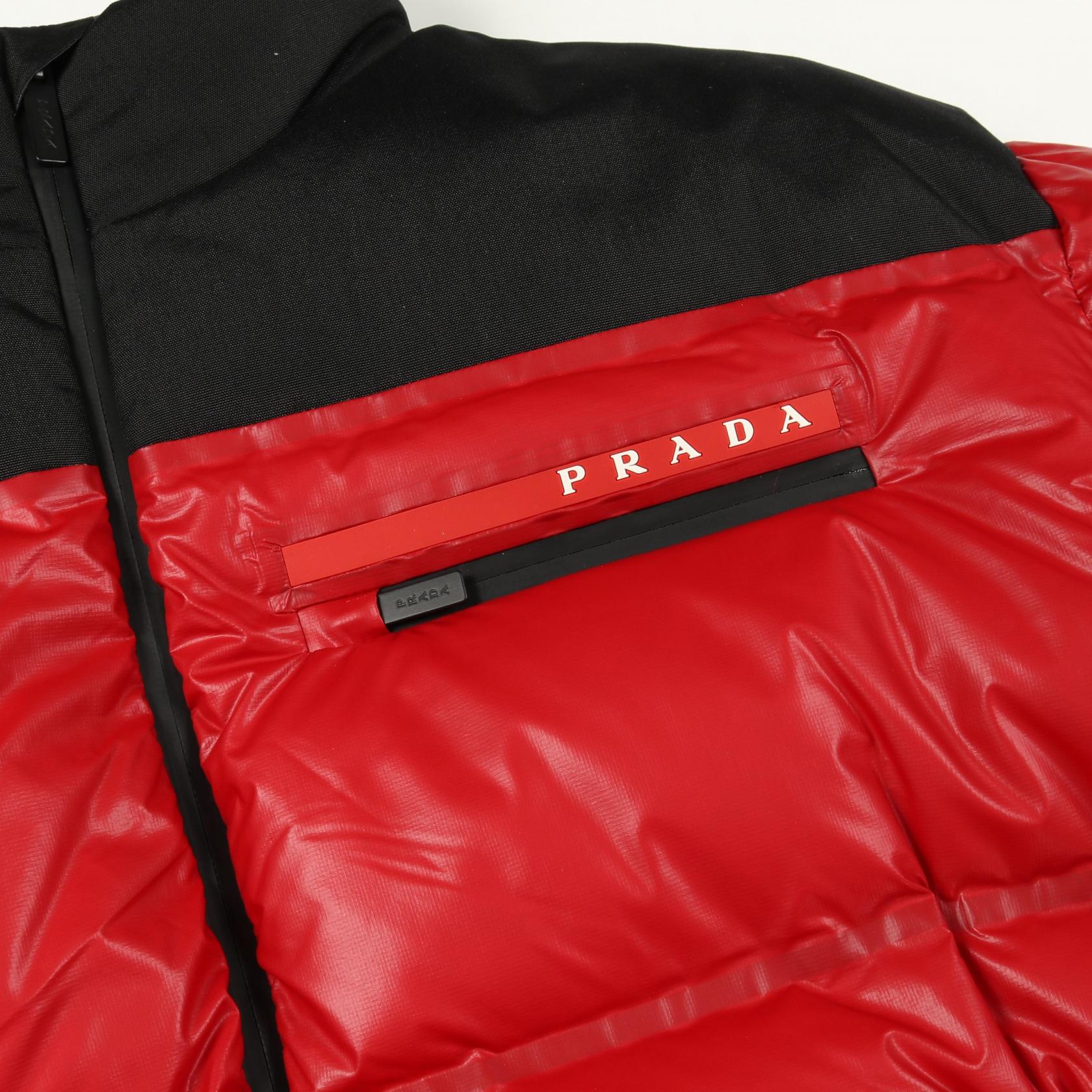 プラダ リネア・ロッサ プラダスポーツダウンブラック PRADA SPORT LINEA ROSSA Logo patch Down jacket Nylon Black Red