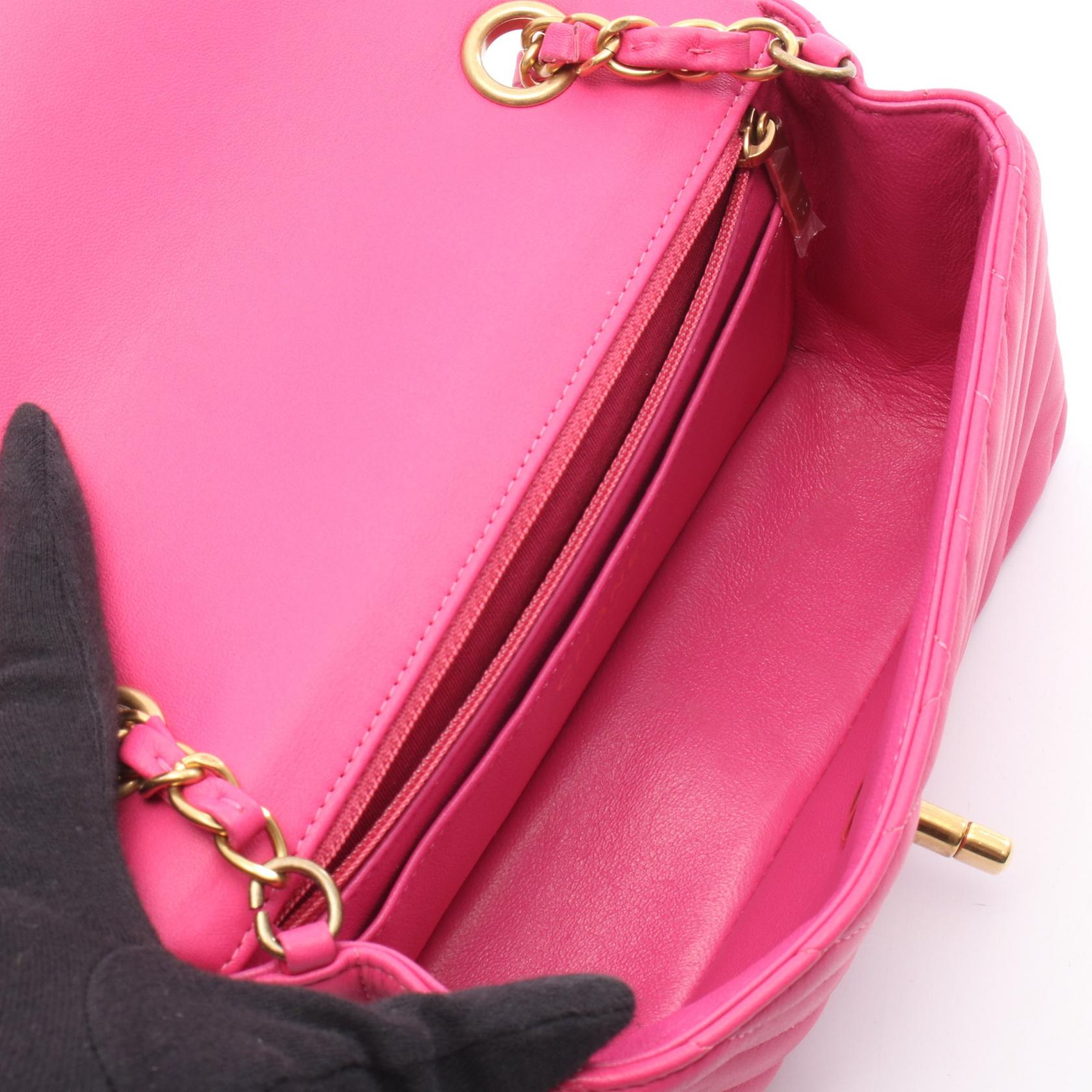 CHANEL Chevron V-stitch Mini 20 chain crossbody Shoulder Bag