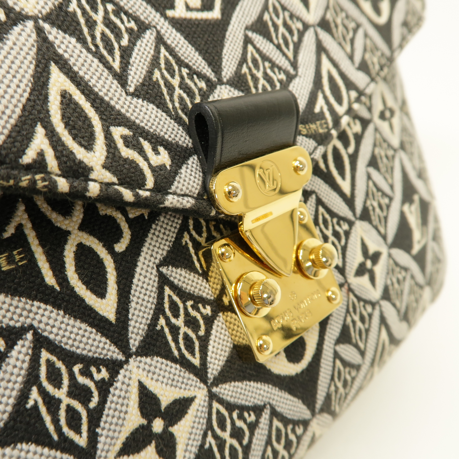 LOUIS VUITTON LV GHW 1854 Pochette Metis Shoulder Bag M57272 
