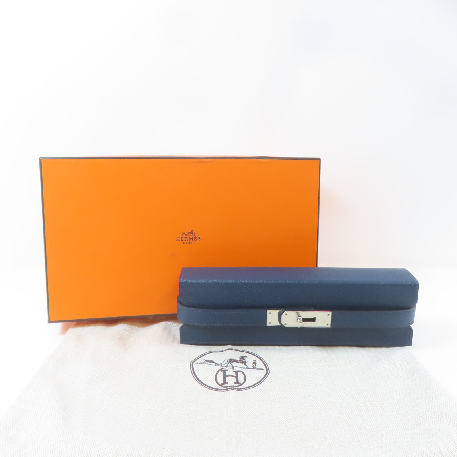 １枚で決まる ラムスキンのJeu d'Adresseパッチ付Hermesフーディ facettes-h-tissage-poker-card-