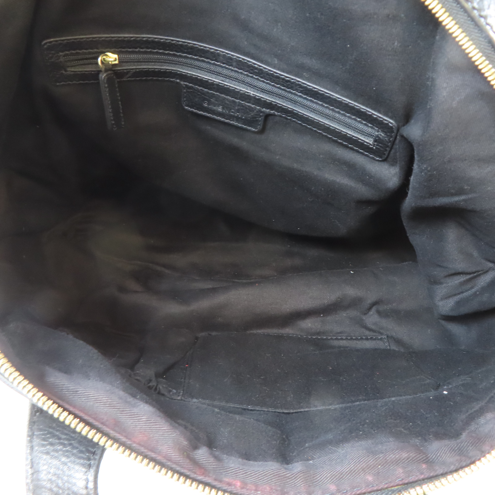 GIVENCHY GHW Nightingale Studded Bag 2 Way Shoulder Handbag GIVENCHY GHW Nightingale Studded Bag 2 Way Shoulder Handbag