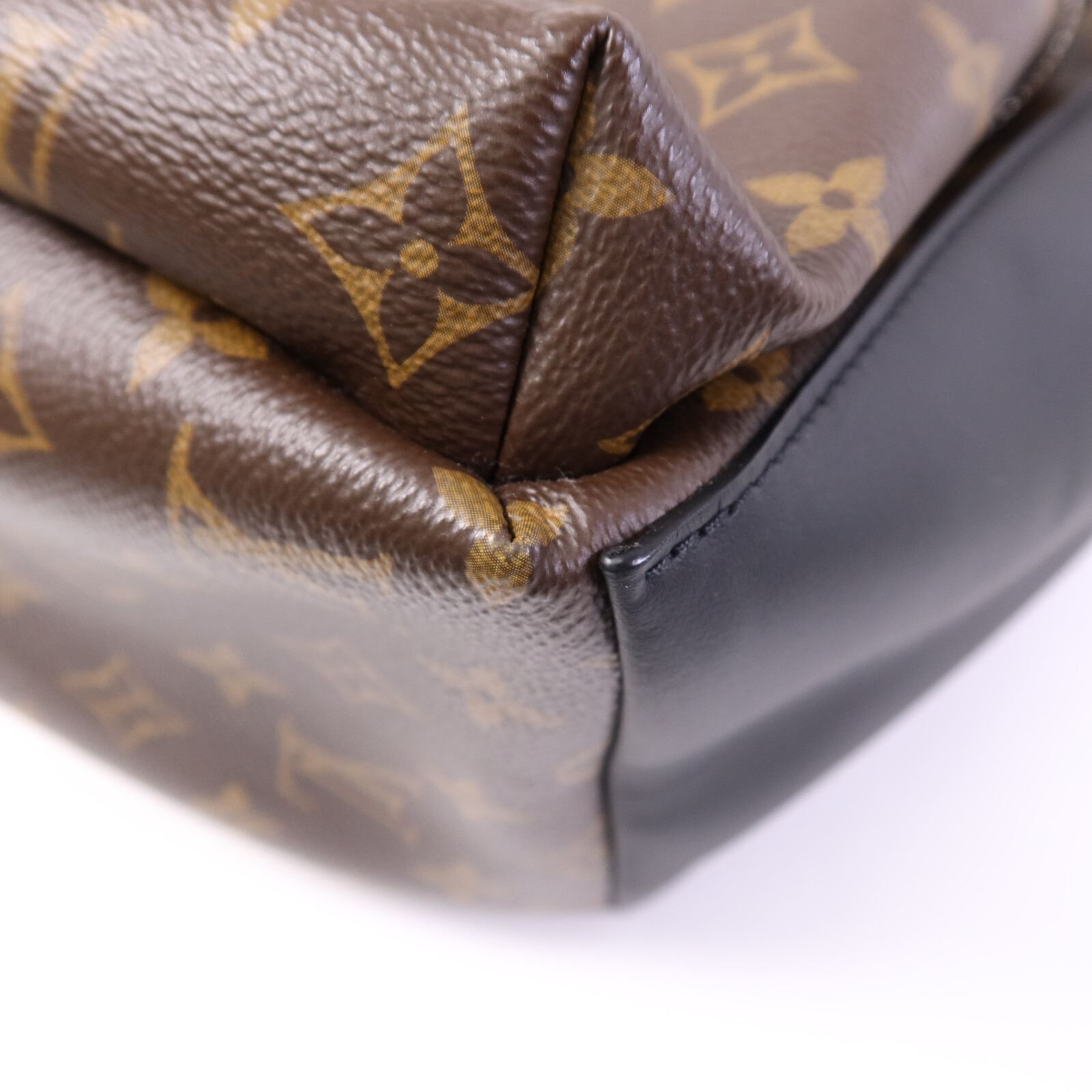 LOUIS VUITTON LV SHW Discovery Backpack PM M46684 Monogram