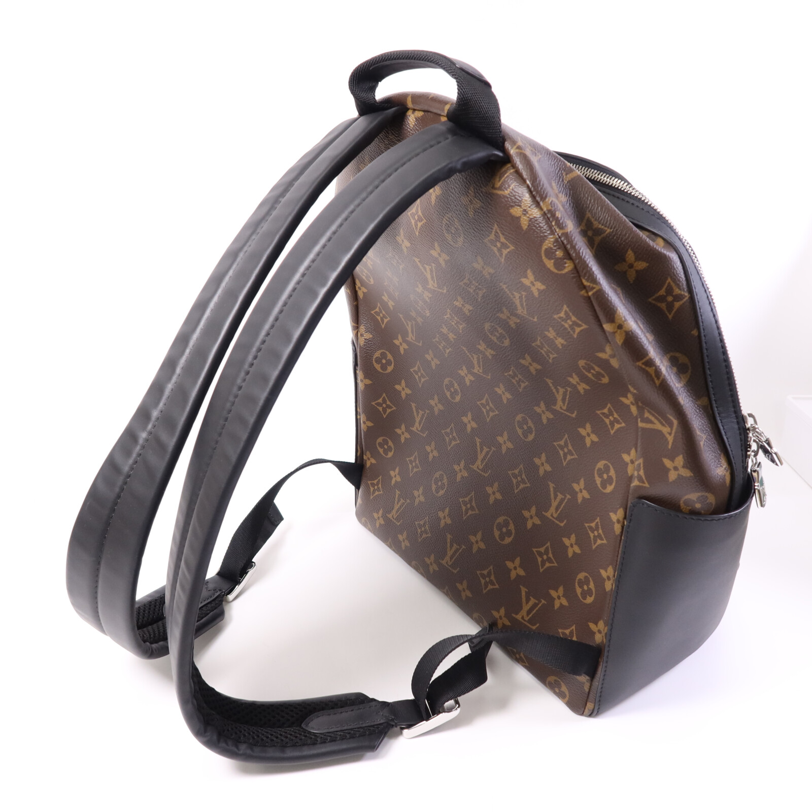 LOUIS VUITTON LV SHW Discovery Backpack PM M46684 Monogram