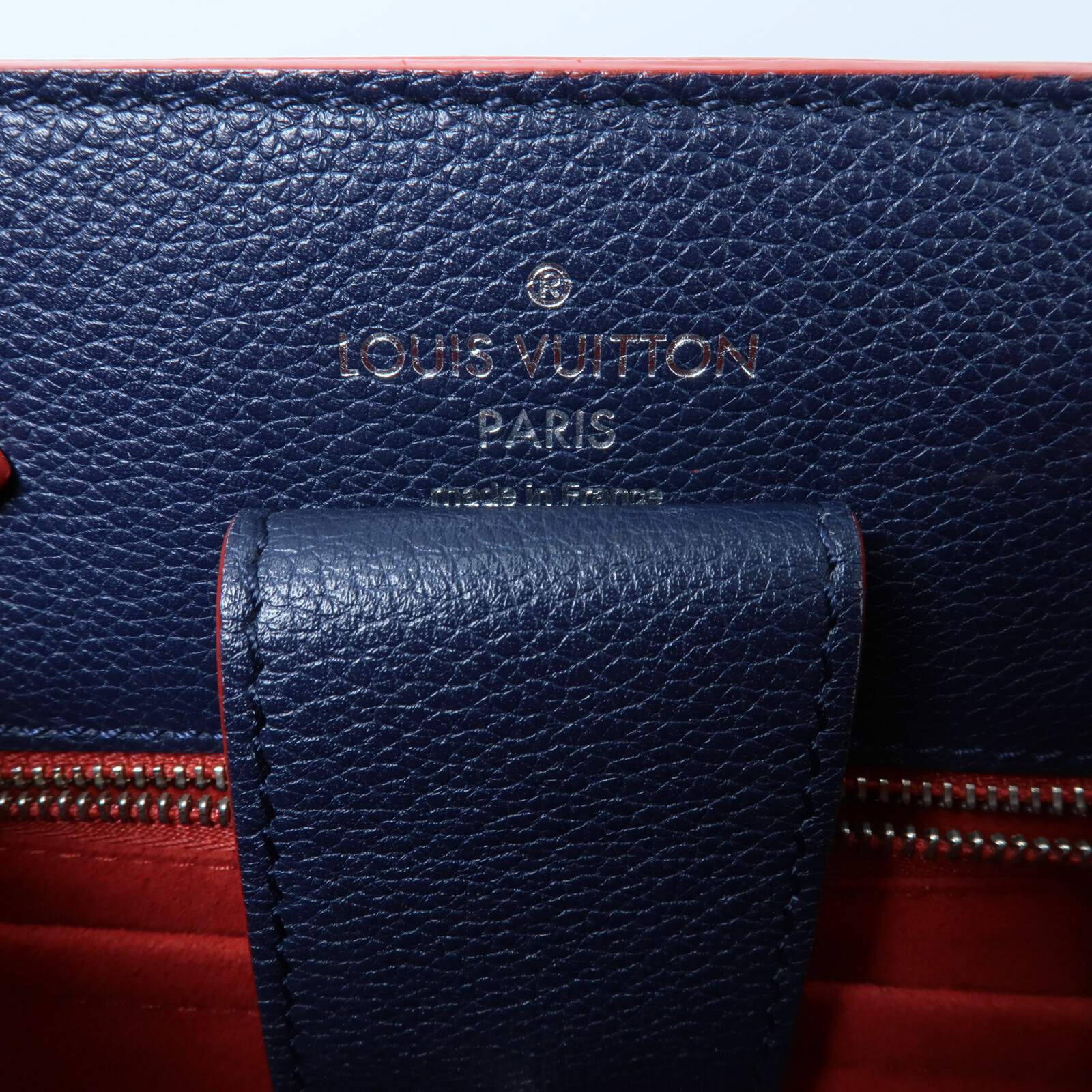 LOUIS VUITTON LV SHW Lockme Bucket Shoulder Bag M54681 Calfskin