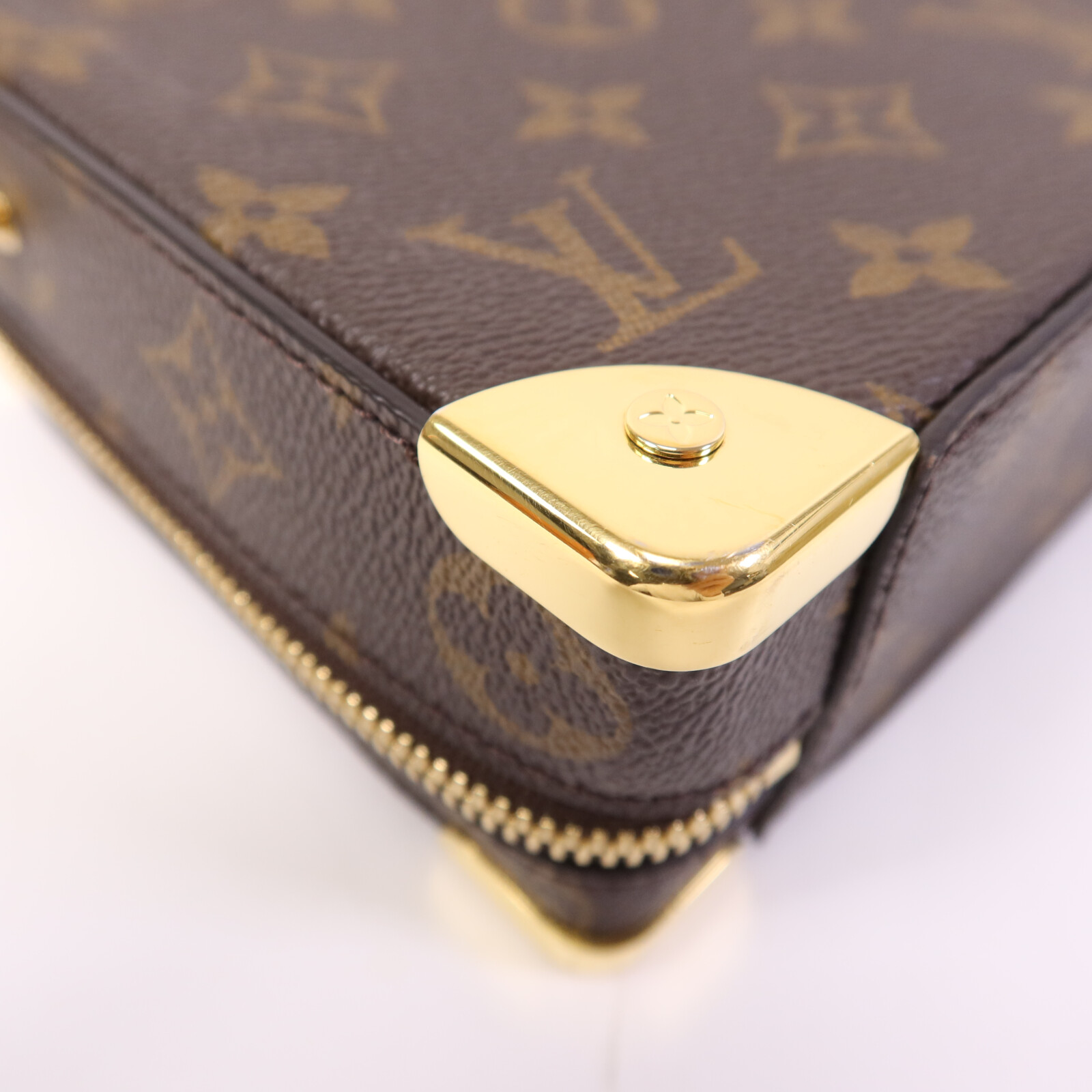 LOUIS VUITTON LV GHW LV x NBA Handle Soft Trunk 2 Way Shoulder 