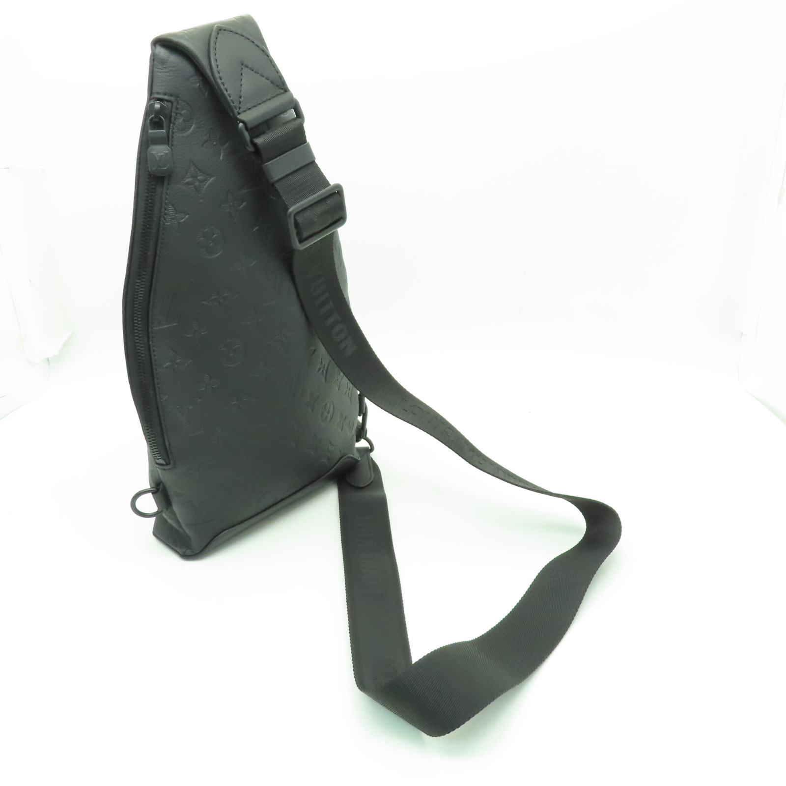 LOUIS VUITTON Monogram Shadow Duo Sling Bag Body Bag Leather M21890  90194260