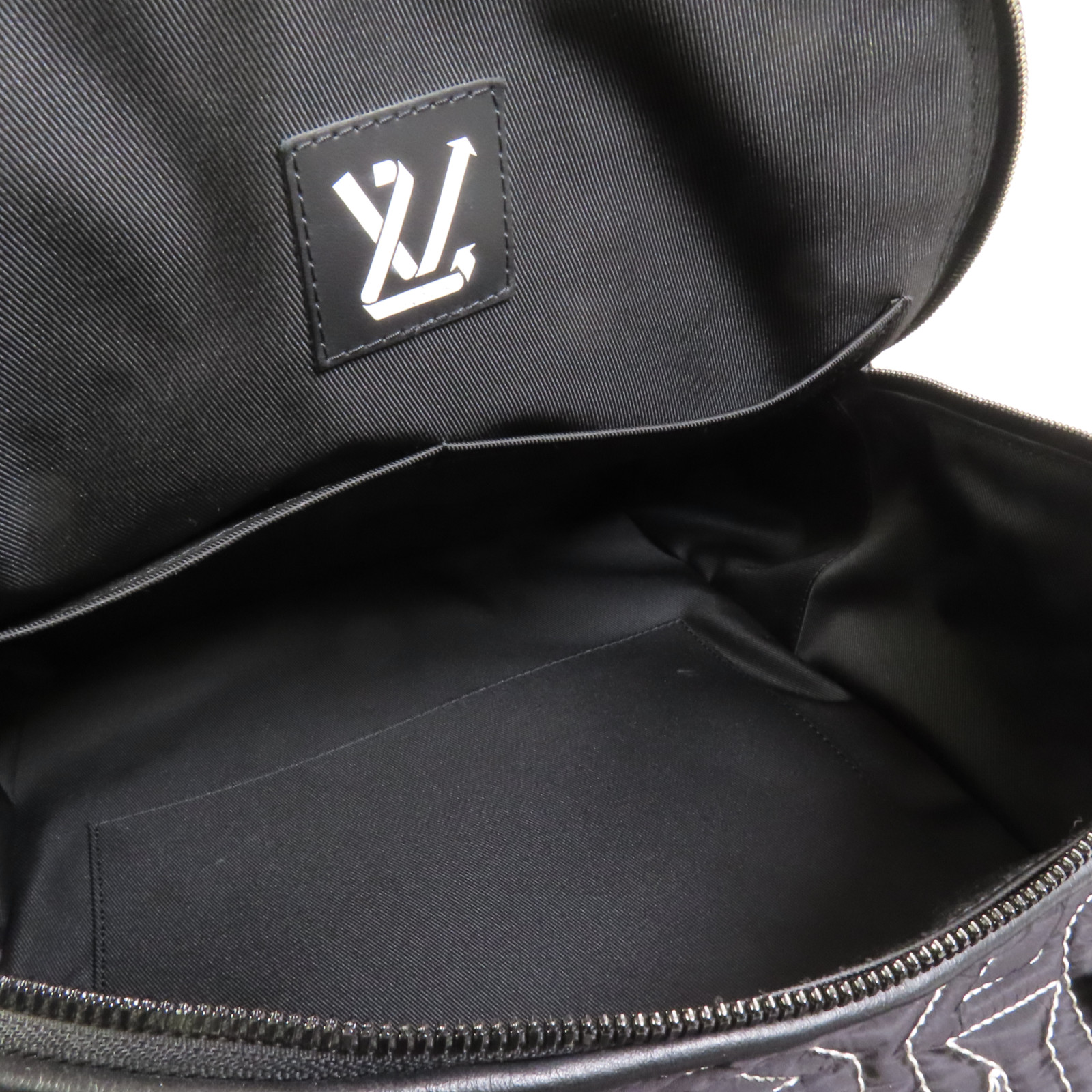 Louis Vuitton LV Snow Backpack Multi Pocket Sac Louis Vuitton Backpack Multipockets Clouds Monogram Blue  main image 3
