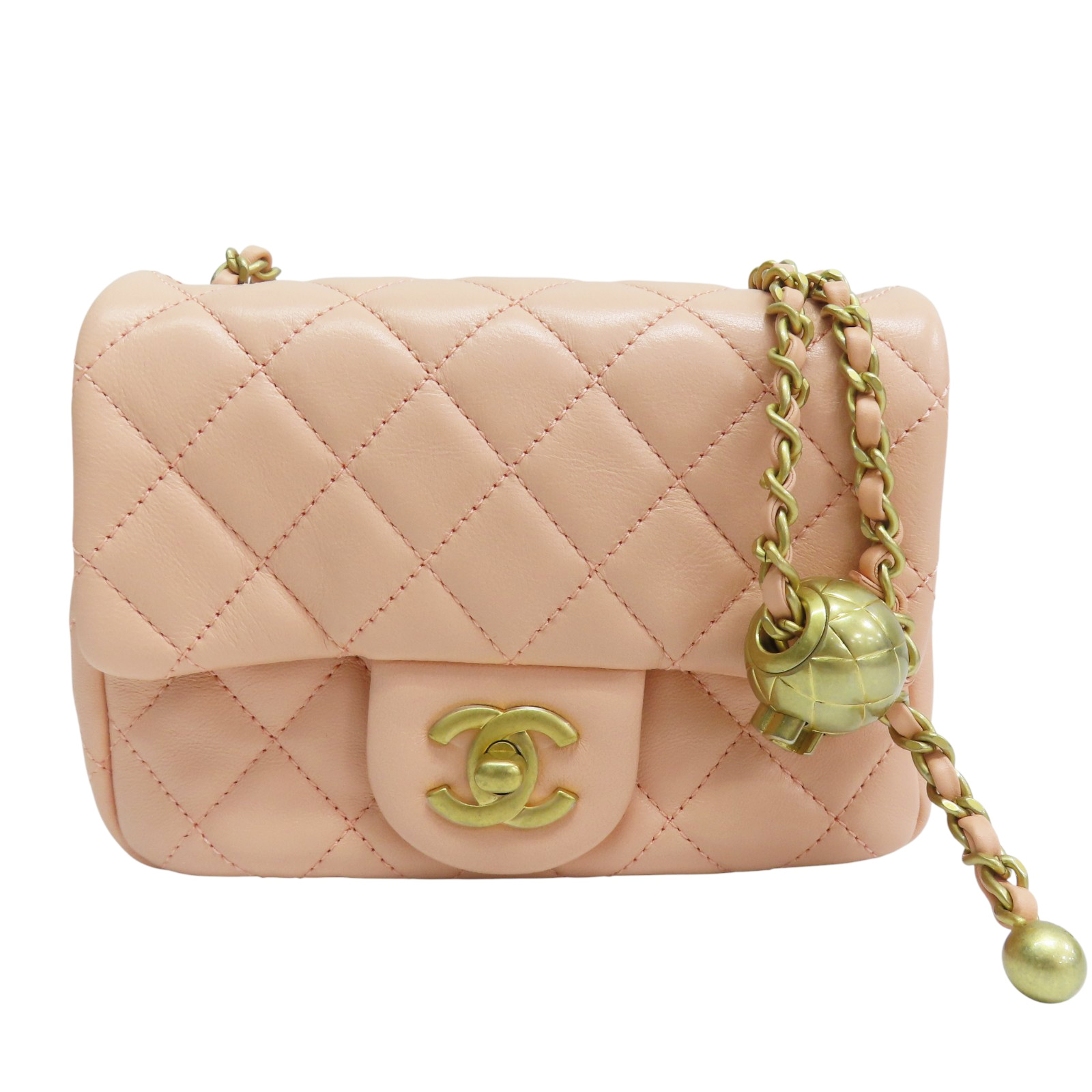 CHANEL Matelasse Coco 17 Pearl Crush Chain Shoulder Bag Lambskin