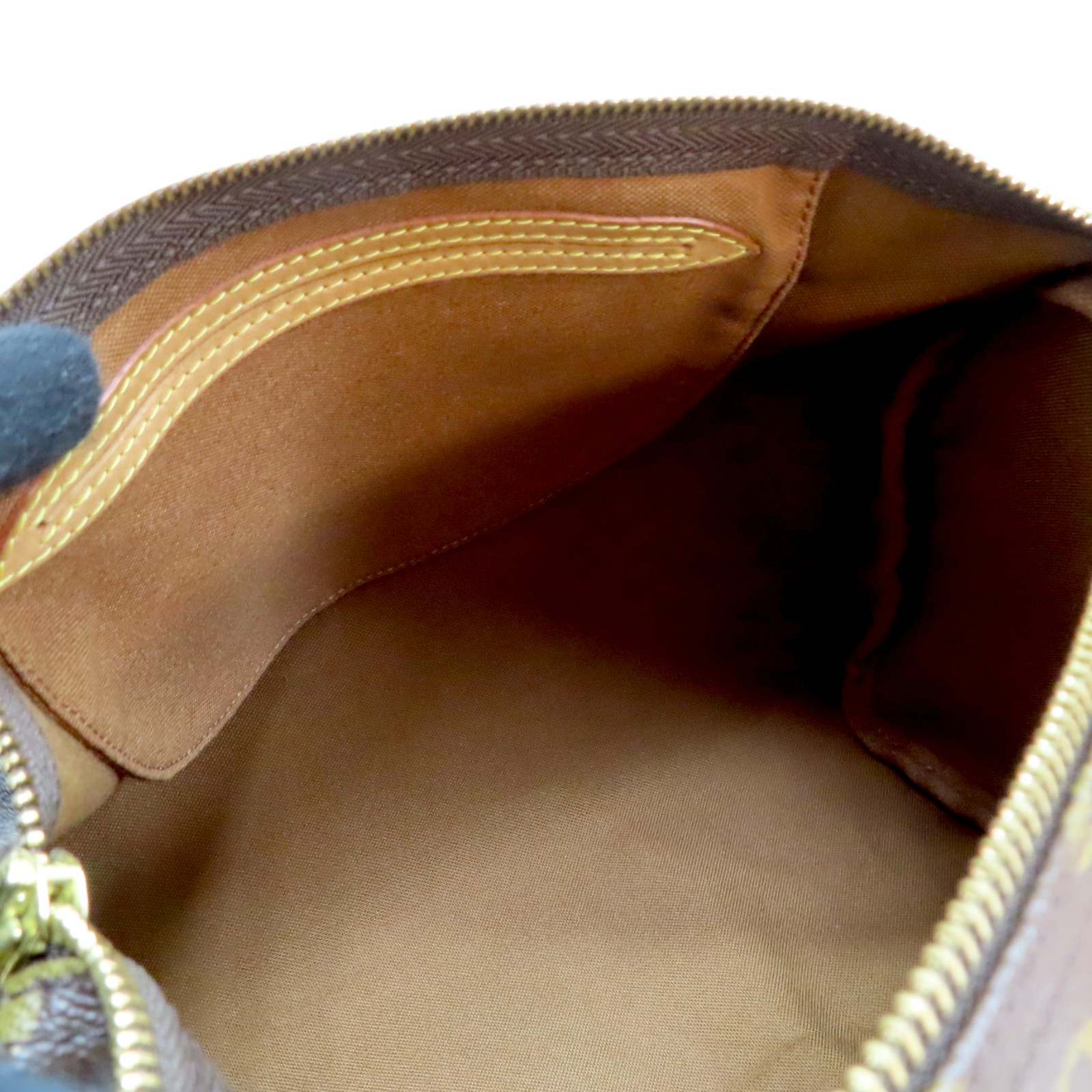 LOUIS VUITTON Speedy 30 Monogram Canvas Brown Boston Handbag LOUIS VUITTON Speedy 30 Monogram Canvas Brown Boston Handbag