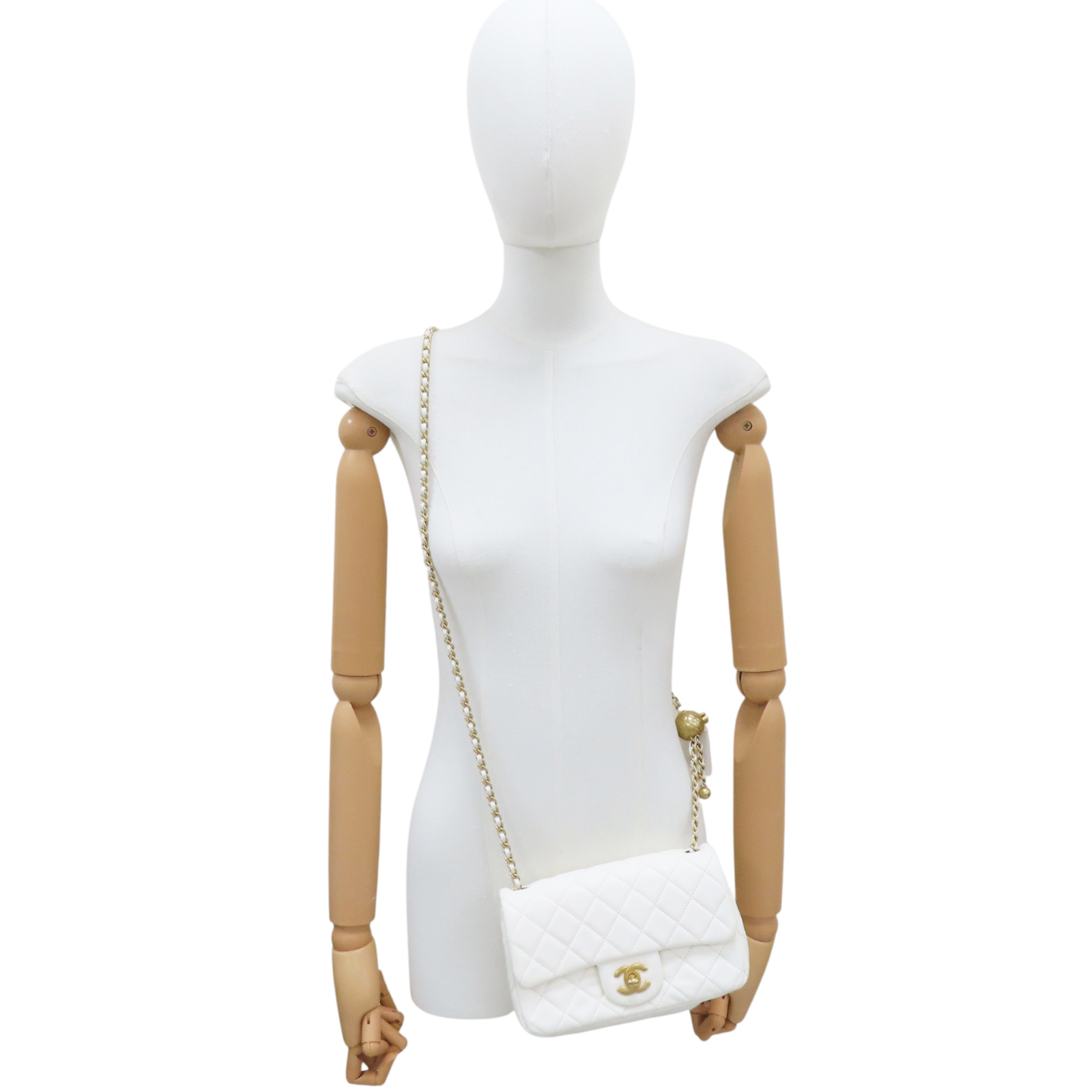 CHANEL Matelasse Coco Mark Pearl Crush Chain Shoulder Bag Lambskin