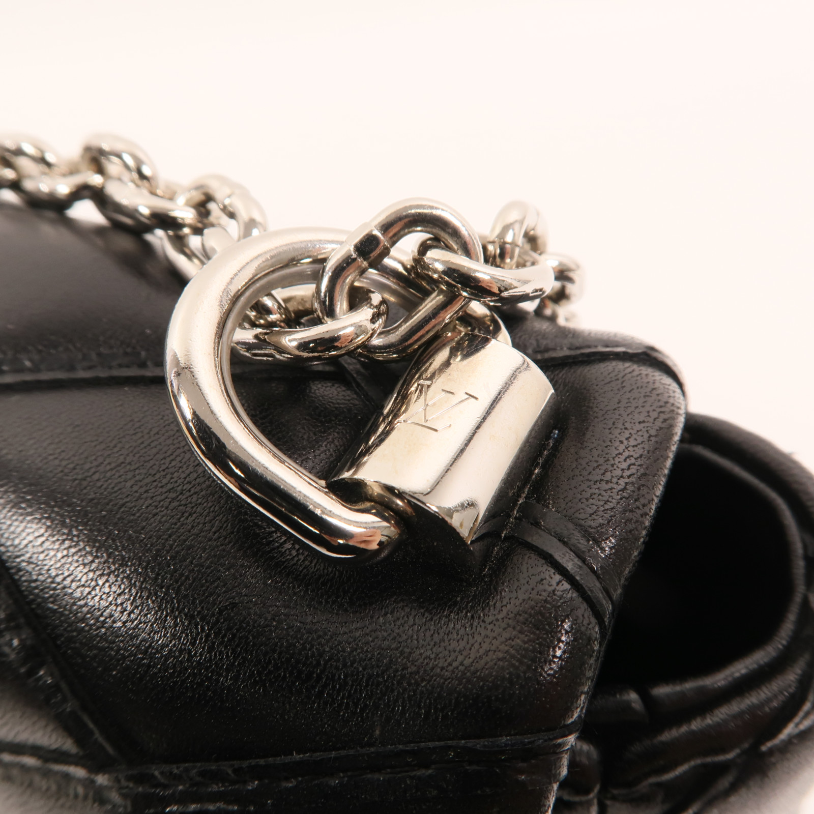 石*橋様 Louis Vuitton ショルダーバッグ　swag LOUIS VUITTON LV SHW Go-14 PM Chain Shoulder Bag M50216 Malletage