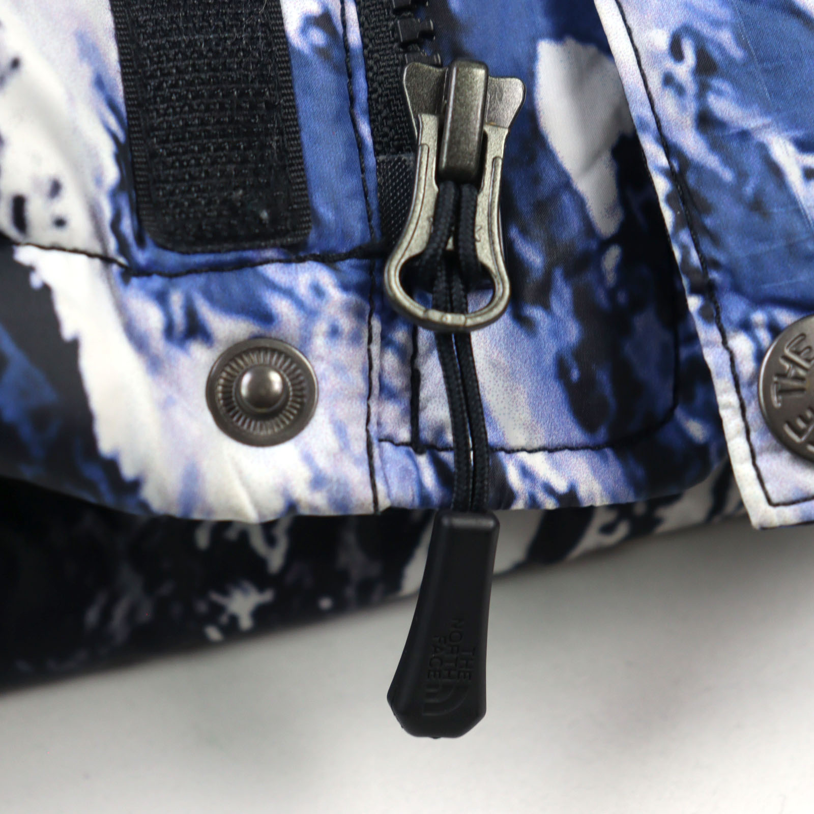 Supreme THE NORTH FACE Down jacket Baltoro Jacket Mountain Logo