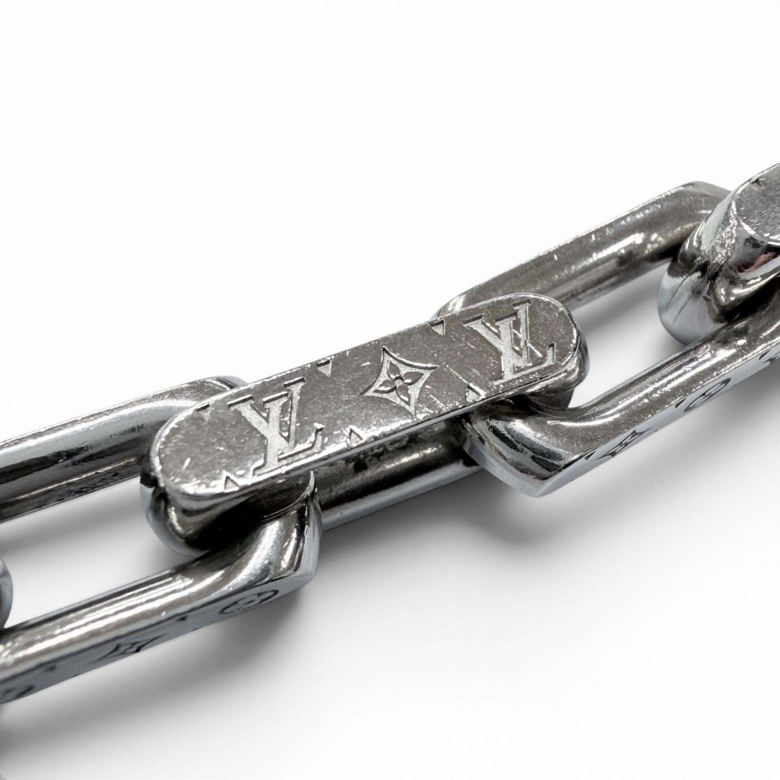 Great LOUIS VUITTON Necklace Collier Chain Monogram Silver 