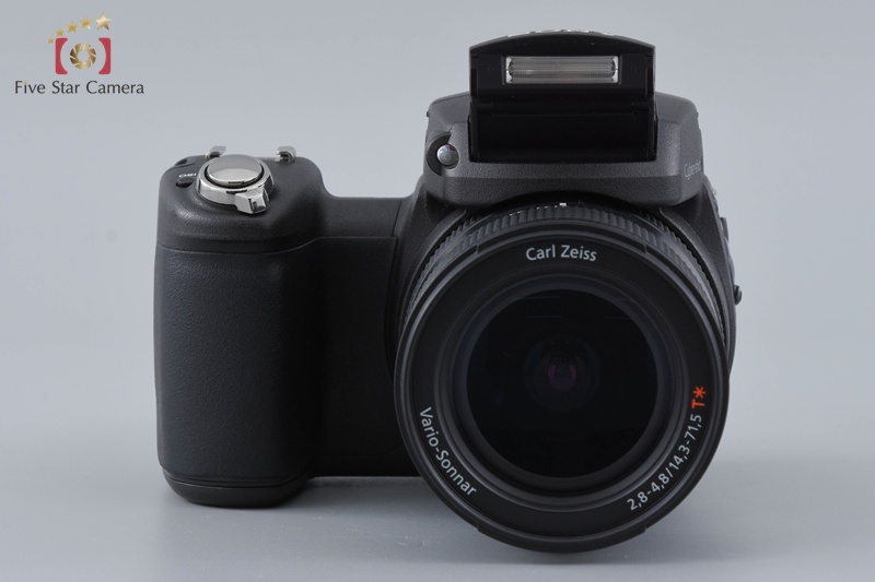 Sony Cyber-Shot DSC-R1 10.3 MP Digital Camera [Japanese Language