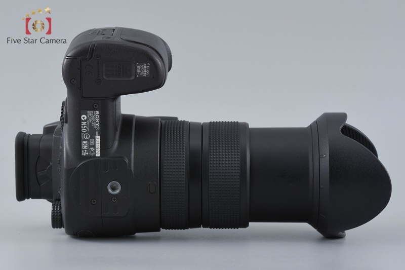 Sony Cyber-Shot DSC-R1 10.3 MP Digital Camera [Japanese Language