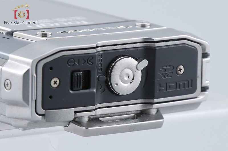 Olympus Tough TG-810 Silver 14.0 MP Digital Camera [Japanese