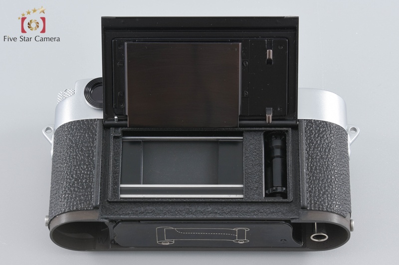 Leica MP no. P227 Complete 1957 35mm Raangefinder Film Camera w