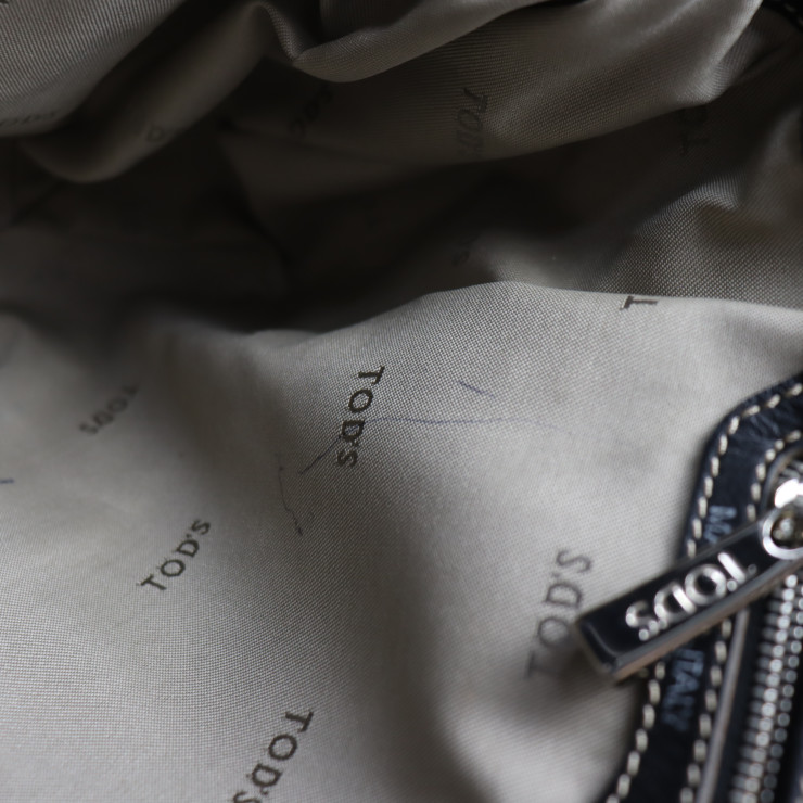 TOD’S◆ハンドバッグ/PVC/BLK/Gライン/コーティング/ TOD\u0027S（トッズ）の「Tod\u0027s \u0027New G-Line - Sacca Piccola\u0027 Tote（トート