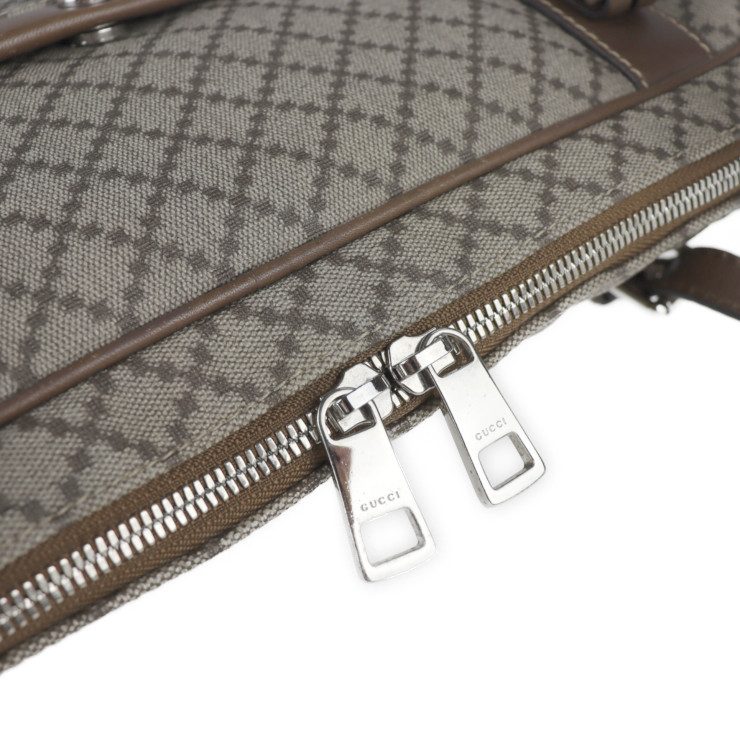 Gucci ビジネスバッグ GG ブラック〕ミディアム ブリーフケース ・ブラック GG