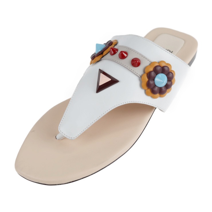 サンダル・ミュール Fendi Caramel Leather Thong Slippers Fendi Fendi Fling Thong Sandals | Saks Fifth Avenue