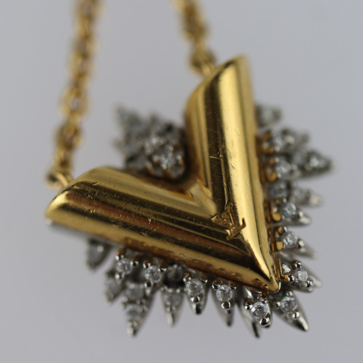 LOUIS VUITTON Necklace M00366 Corie Glory V Vuitton metal