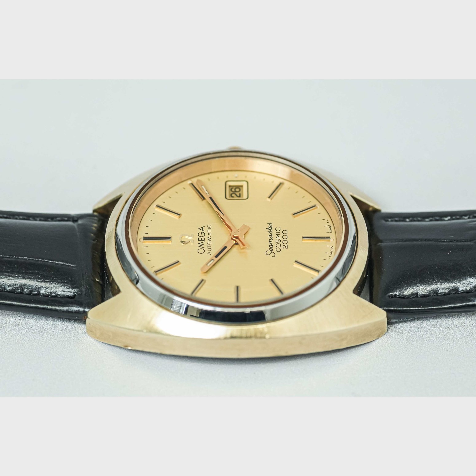 Vintage 1970s *NEAR MINT* OMEGA Seamaster COSMIC 2000 Cal.1012 AT