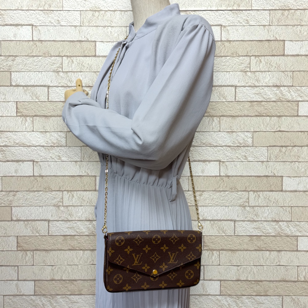 ヴィトンモノグラムポーチ＋プロセスエコノミー = PROCESS ECONOMY LOUIS VUITTON Shoulder Bag M81896 Monogram canvas Chain Pochette