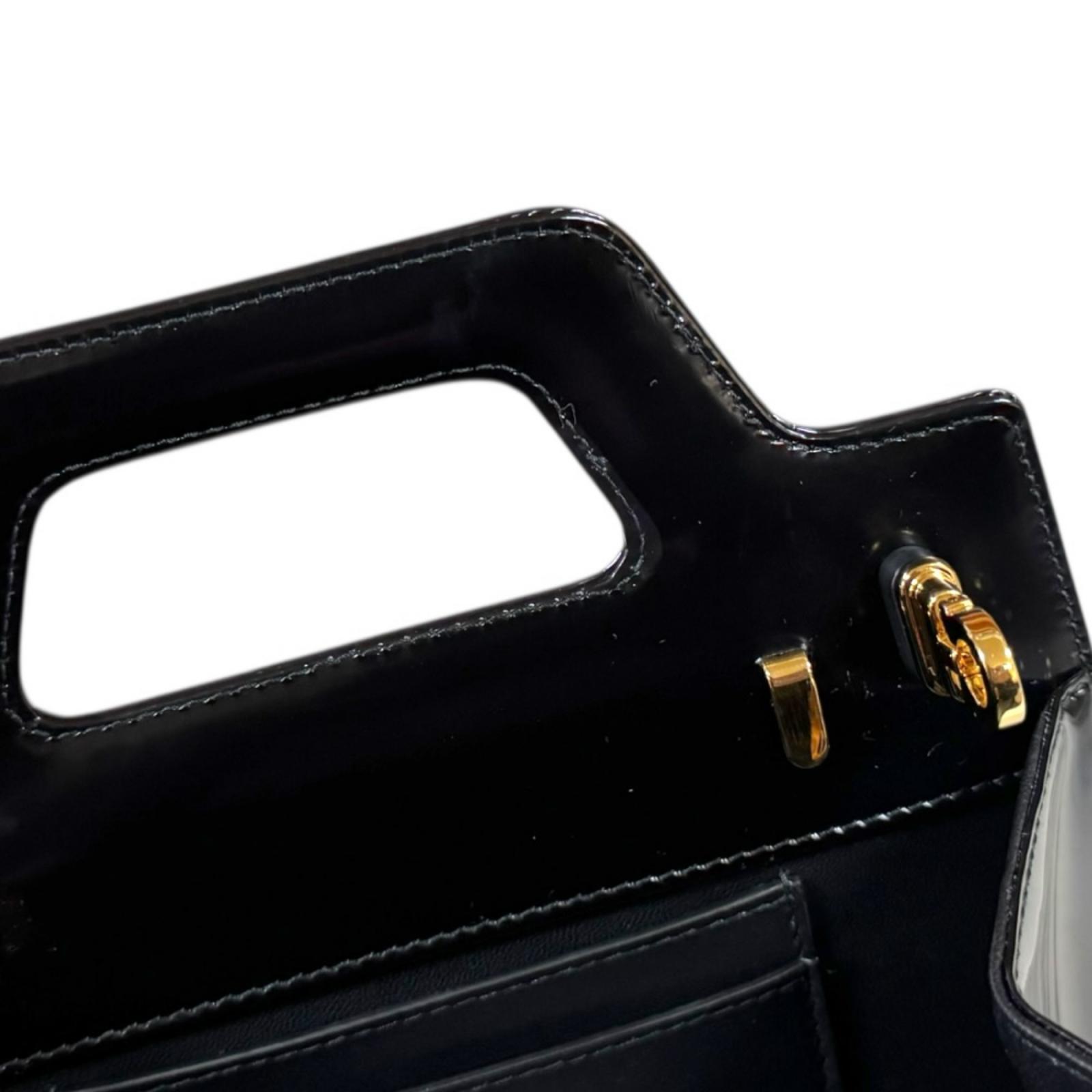 Salvatore Ferragamo Shoulder Bag 21 3485 Patent leather 2way Wanda