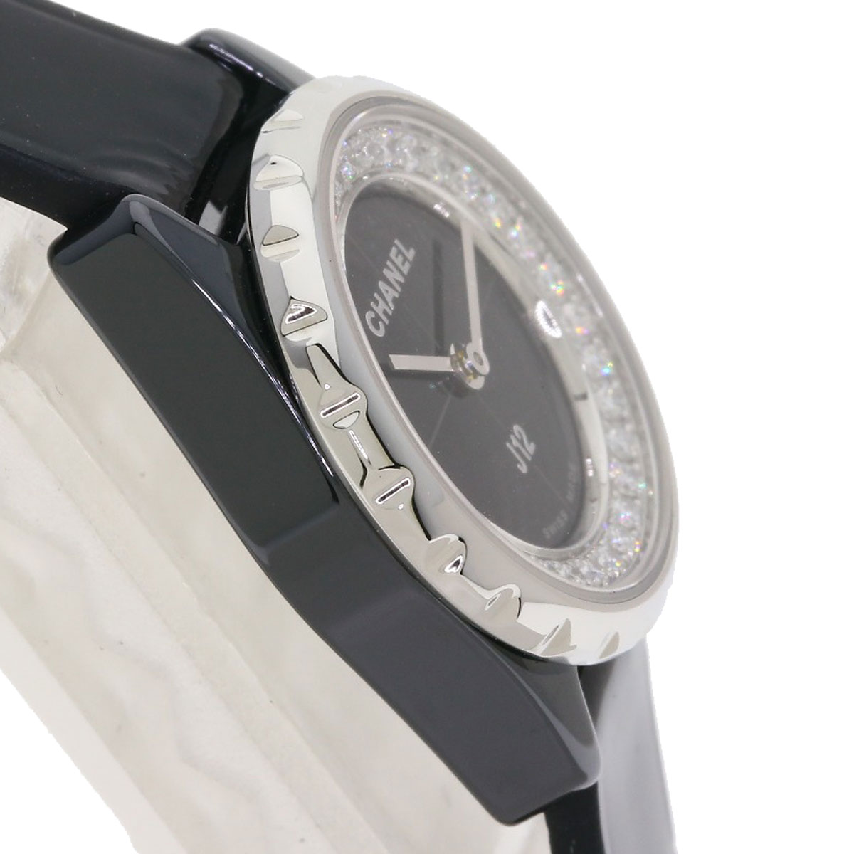 CHANEL J12 XS H4663 Diamond black Dial Quartz Ladies Watch J12 Diamond Bezel Watch Caliber 12.2, 33 MM - Black ceramic  main image 4