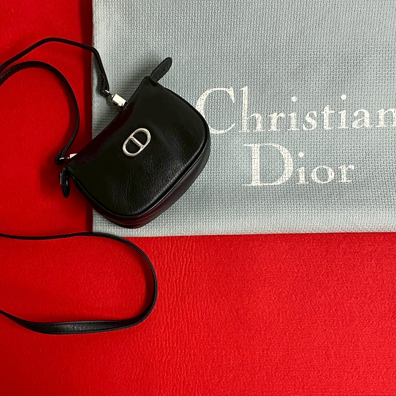 ディオール　DIOR CD ロゴ　ショルダーバッグ　レザー　ブラック Christian Dior クリスチャンディオール ハンドバッグ CDロゴ