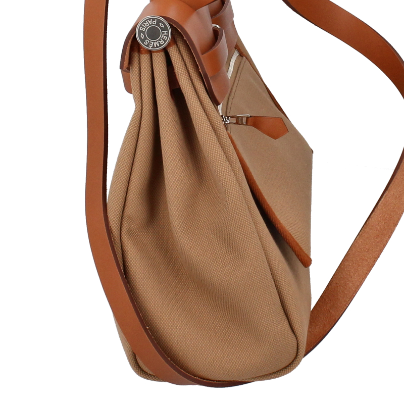 HERMES Herbag Zip PM Toile Military/Vashhunter Tote Bag Chai