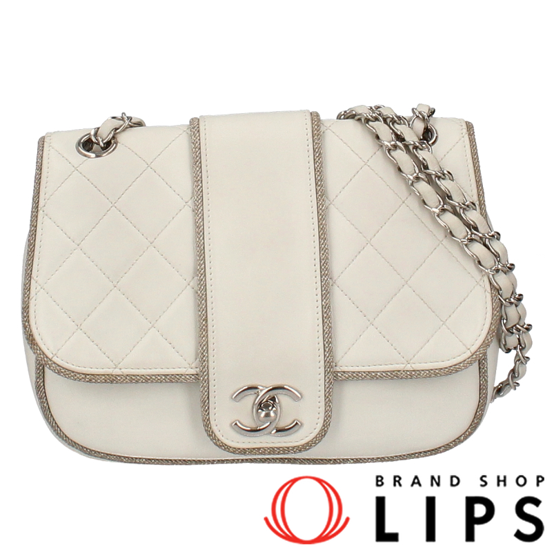 CHANEL ChainShoulder Bag leather WomenShoulder Bag white USED