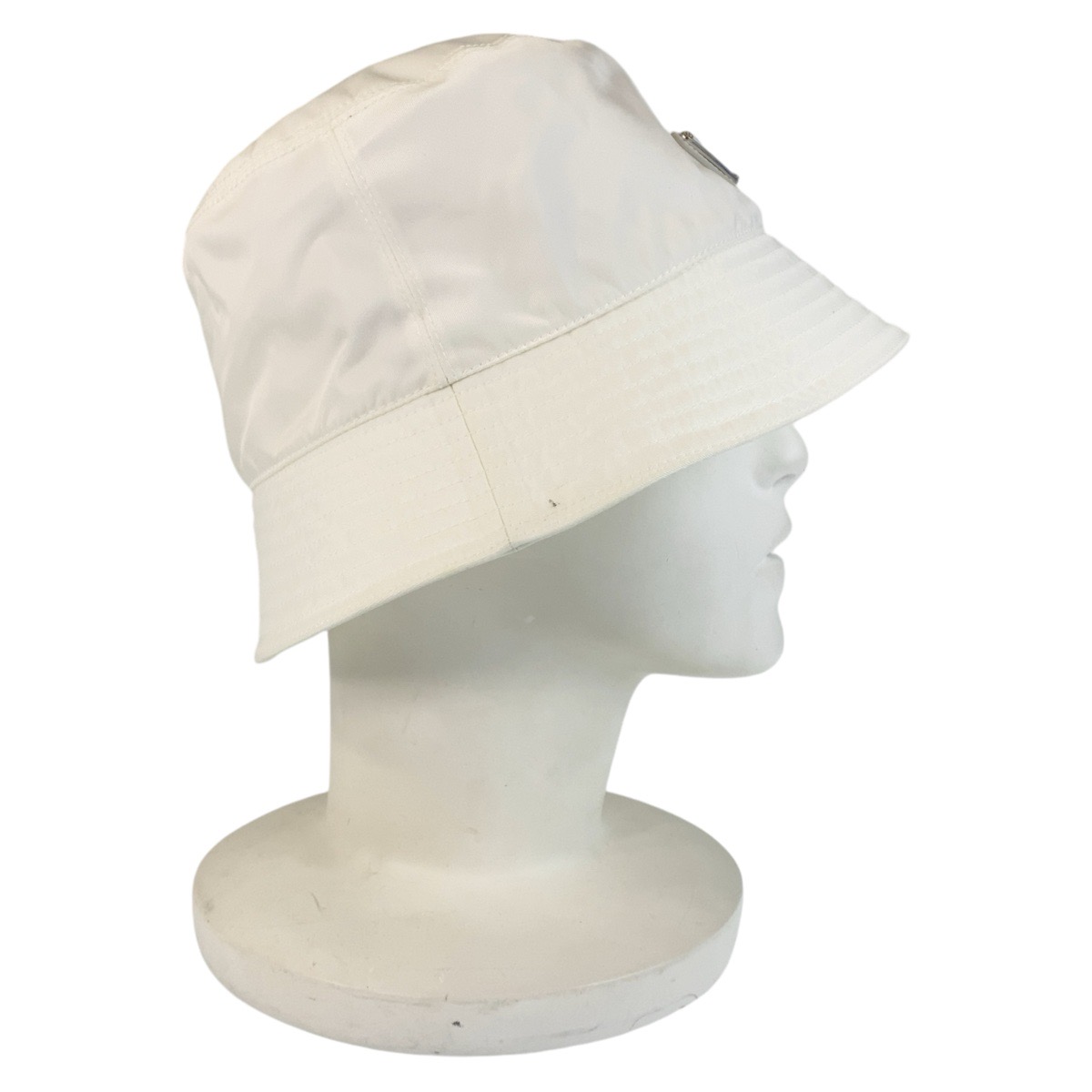 PRADA Tessuto Triangle with logo Bucket hat white white
