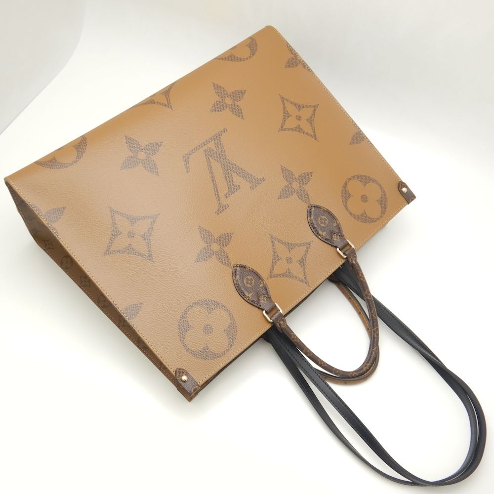 LOUIS VUITTON Tote Bag On-the-go GM Monogram Giant M45320