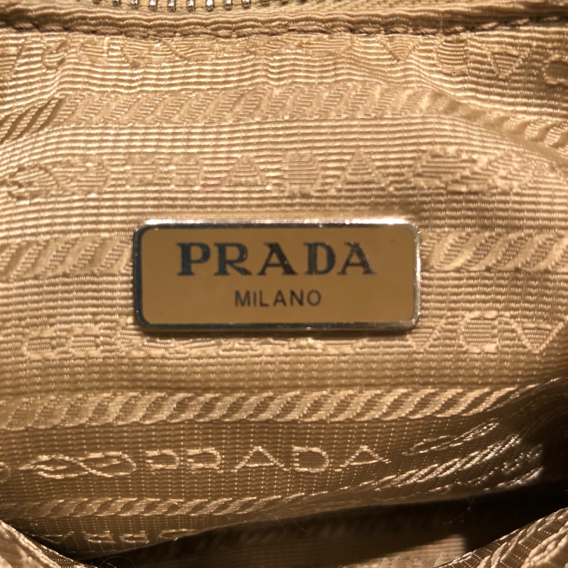 ◆1-3日でお届け◆送込【PRADA】Re-Edition2005*レザーバッグ プラダ Re-Edition 2005 Re-Nylon バッグ(X233K179)｜阪急百貨店