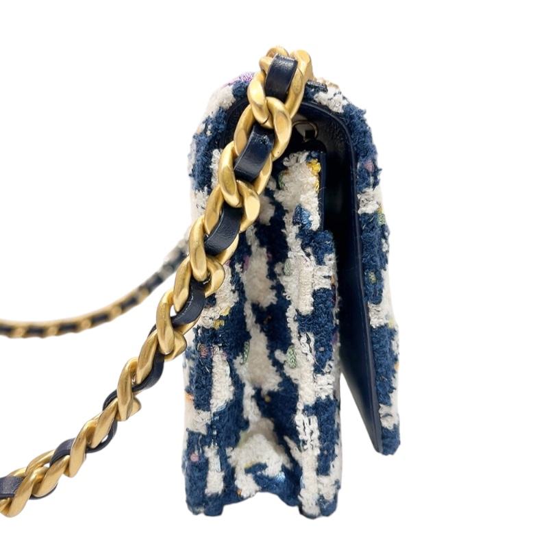 【CHANEL】AP0957 CHANEL19 WOC チェーン ショルダーバッグ CHANEL CHANEL19 Chain wallet AP0957 Shoulder Bag Japan