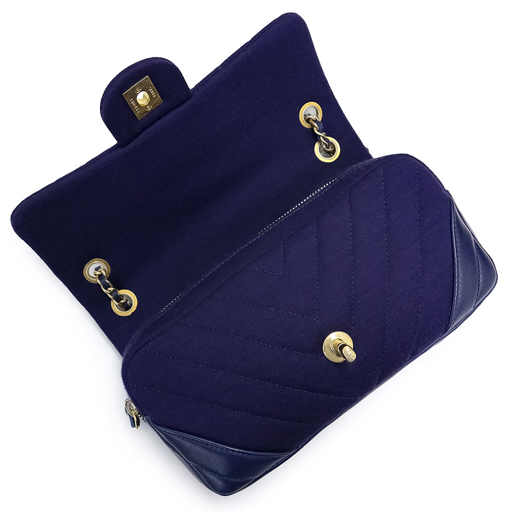 CHANEL V Stitch Chevron WChain Shoulder Bag Cotton Jersey , Navy