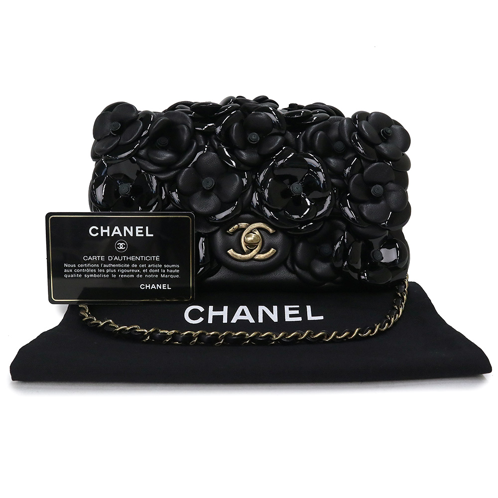 CHANEL Matelasse 20 Mini Camellia Shoulder Bag Lambskin Patent