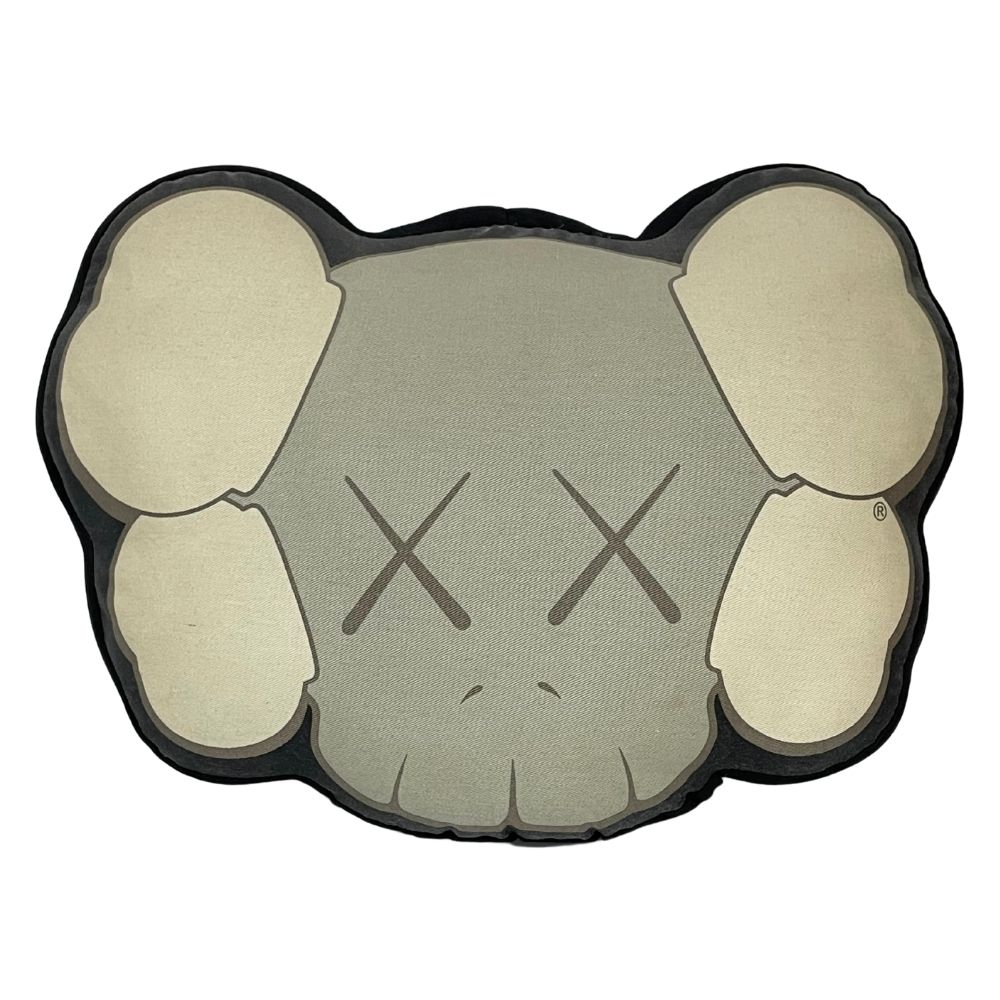 【希少！】KAWS SOFT SKULL クッション MEDICOM TOY 希少！】KAWS SOFT SKULL クッション MEDICOM TOY