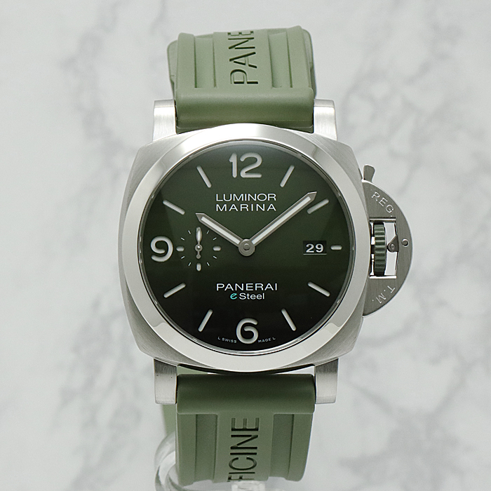 PANERAI Luminor Marina ミリタリーグリーンラバーベルト Panerai Luminor Marina – Analog:Shift
