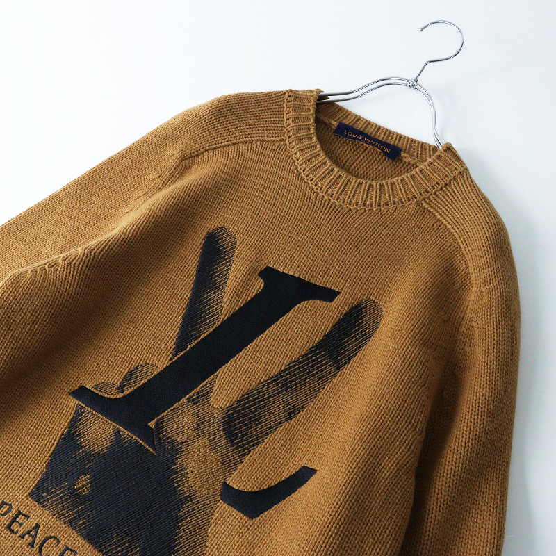 Beautiful Louis Vuitton Cashmere x Vicuna Hand LV Embroidery Crew