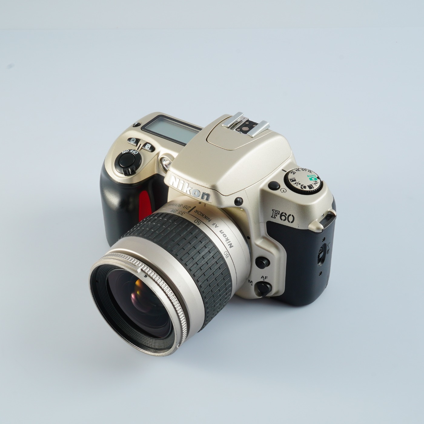 EXCELLENT Nikon F60 ( N60 ) + AF Nikkor 28-80mm F/3.3-5.6G