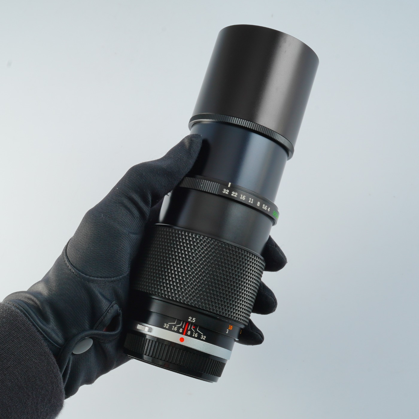 EXCELLENT OLYMPUS OM-SYSTEM ZUIKO MC AUTO-T 200mm F/4 Prime Lens