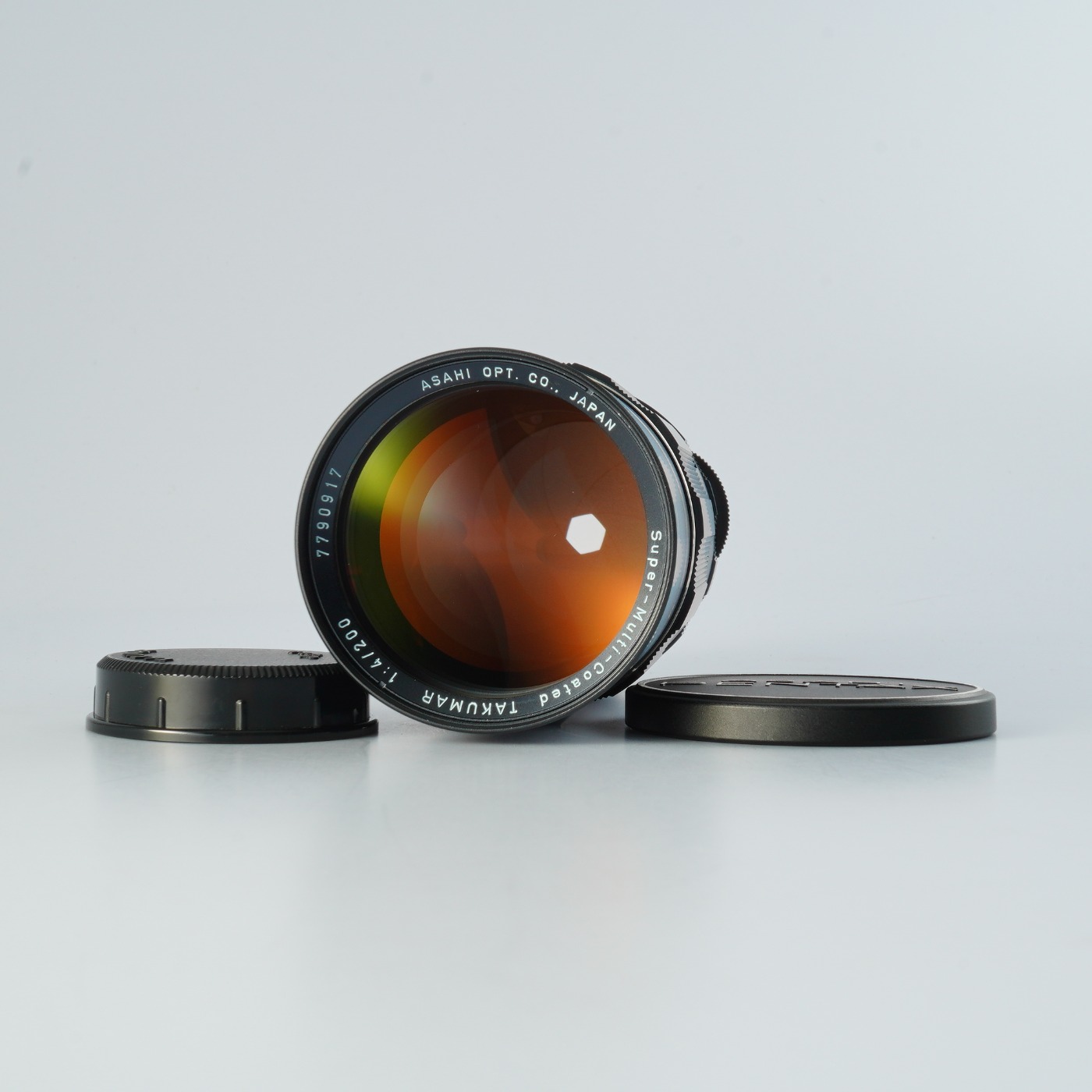 NEAR MINT PENTAX Super Multi Coated Takumar 200mm F/4 For M42
