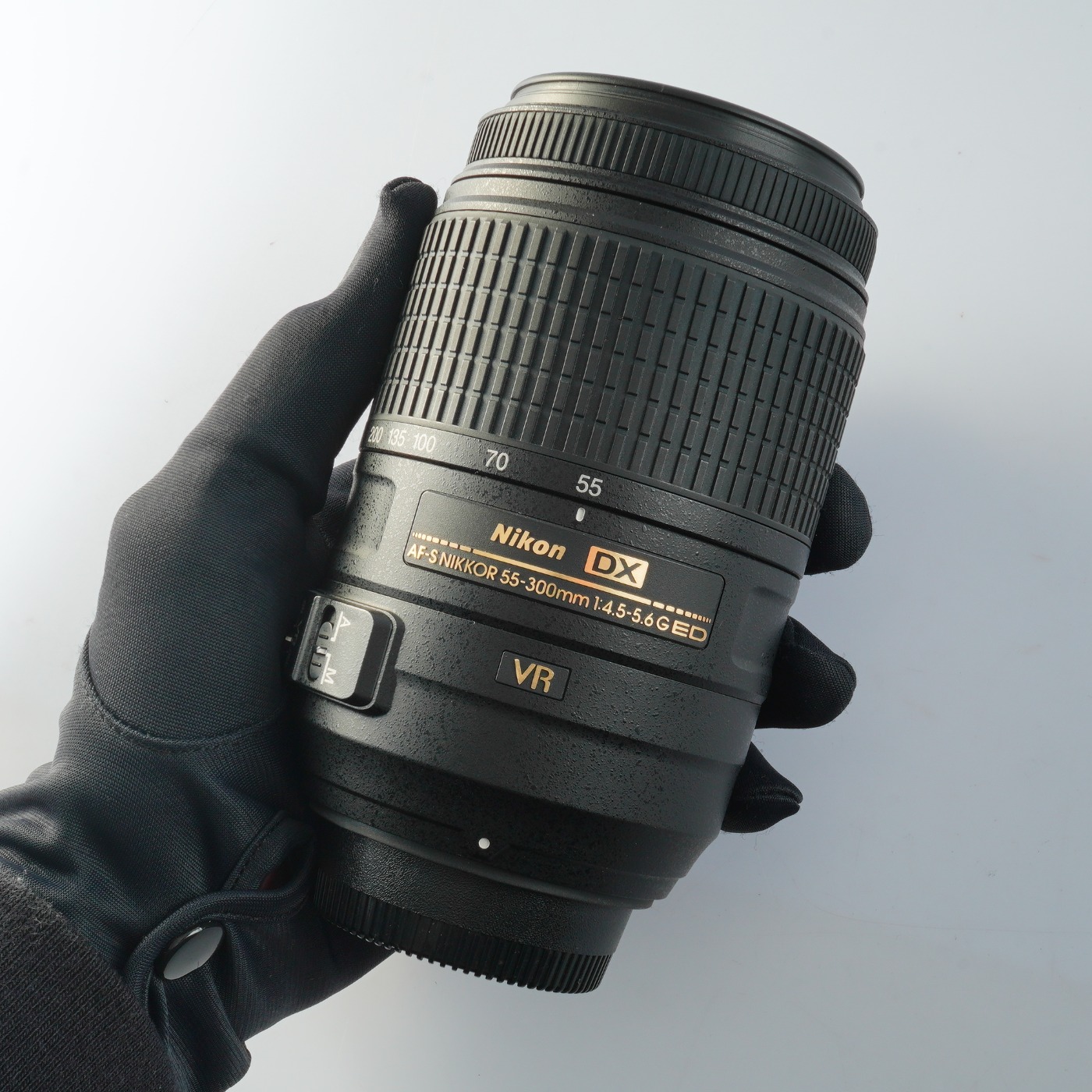 EXCELLENT Nikon AF-S NIKKOR 55-300mm F/4.5-5.6 G ED VR DX Zoom