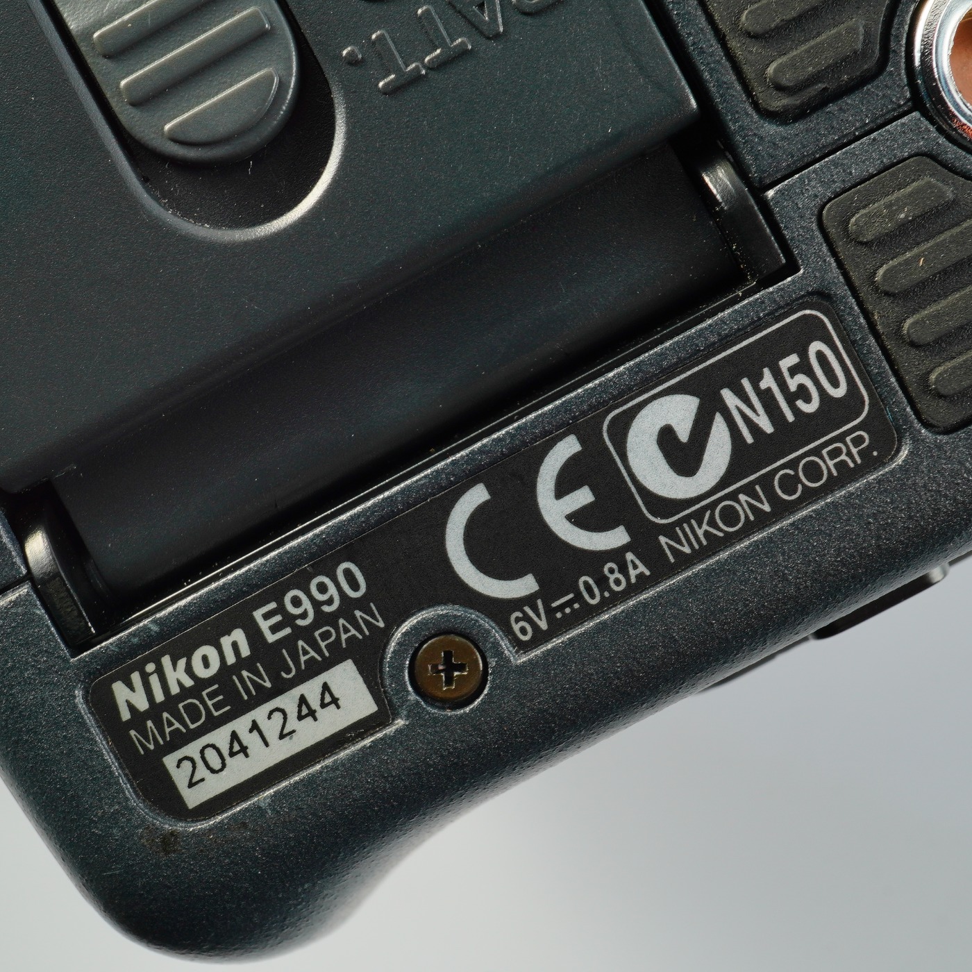 EXCELLENT Nikon Coolpix 990 + CF 256MB Compact Digital Camera | eBay