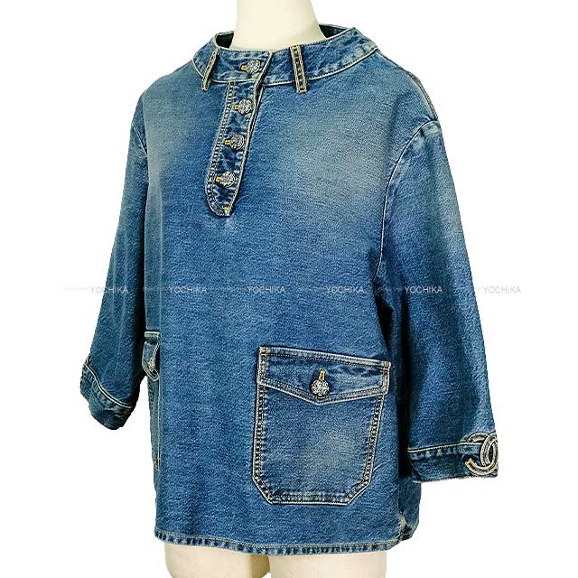 2024 S/S CHANEL Denim Pocket Flower Coco Button three